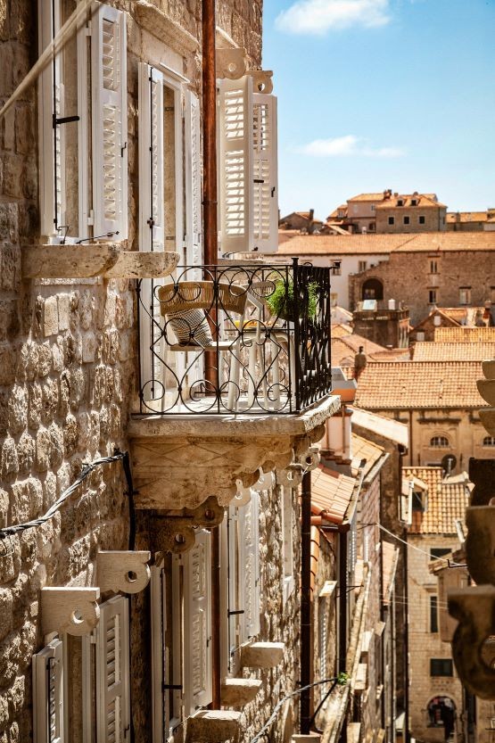 Summer in Croatia with a Private Tour Guide: Discovering Hidden Adriatic Stories